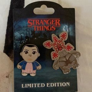 Halloween Horror Nights Universal Studios Parks HHN 2018 Stranger Things Pins